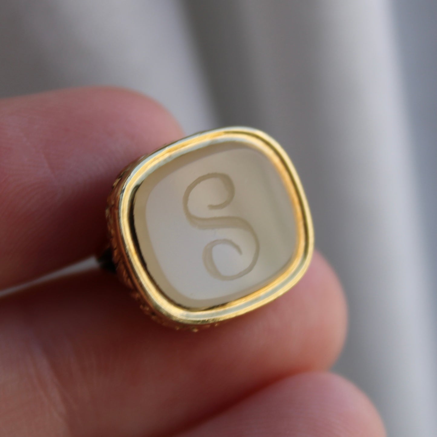 Victorian 14k Yellow Gold and Intaglio White Agate Fob Pendant