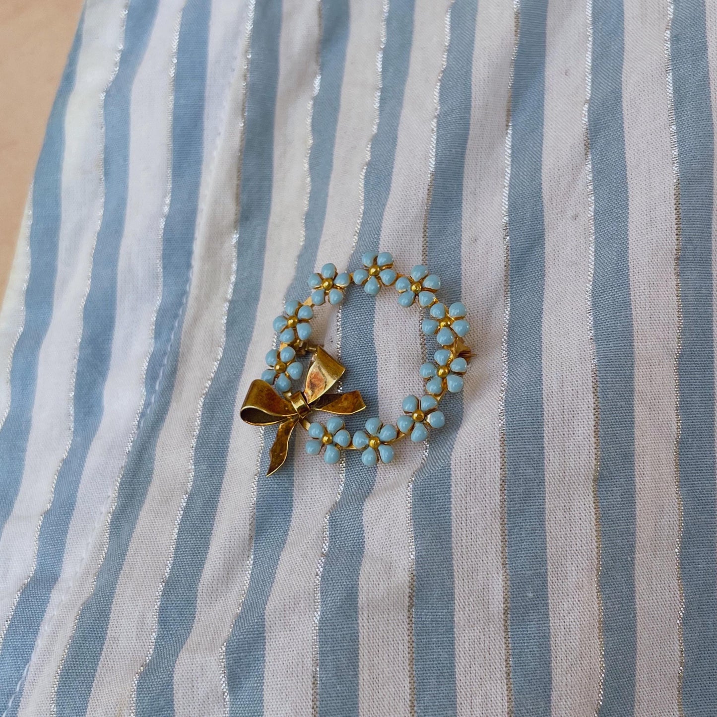 Eckfeldt & Ackley Inc. Art Deco 14k Yellow Gold and Blue Enamel Forget-Me-Not Brooch