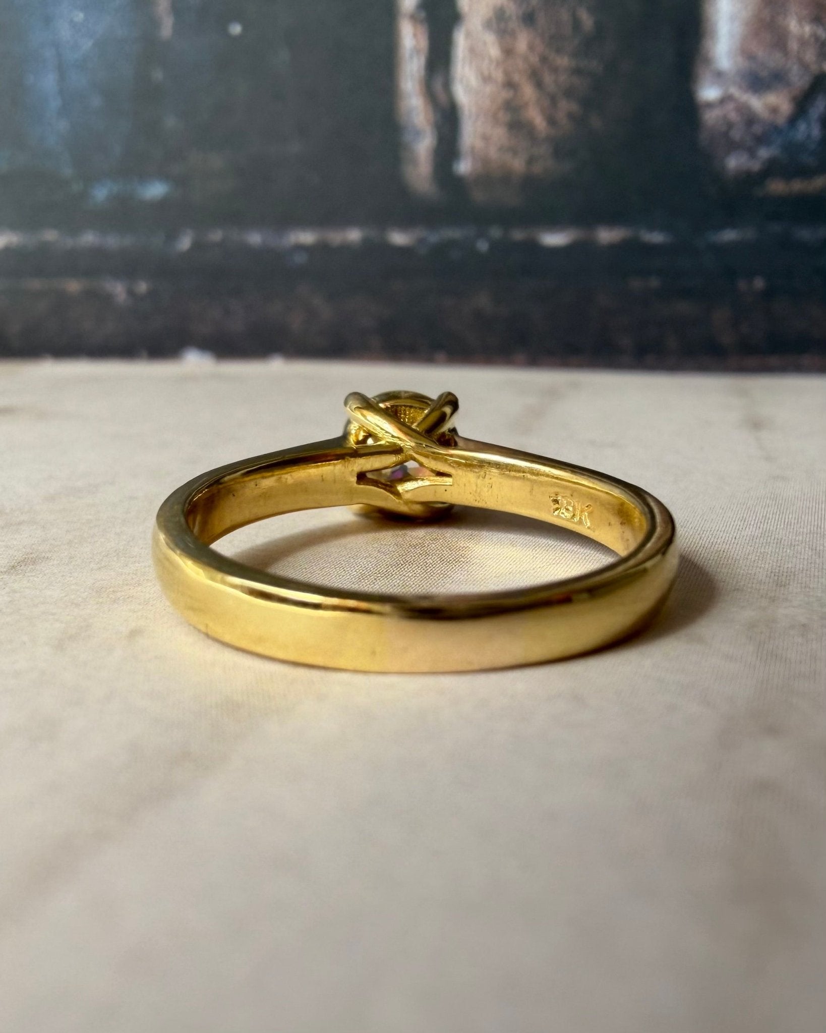 18k Yellow Gold 0.90 Carat Old European Cut Solitaire Ring - Clover Collective Antiques