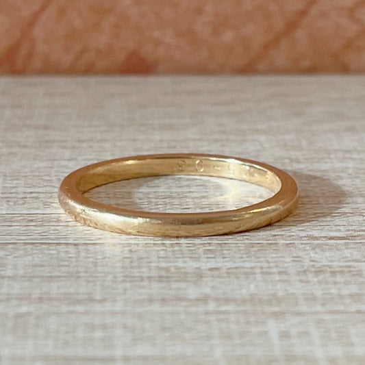 Vintage 14k Yellow Gold 2mm Band Ring