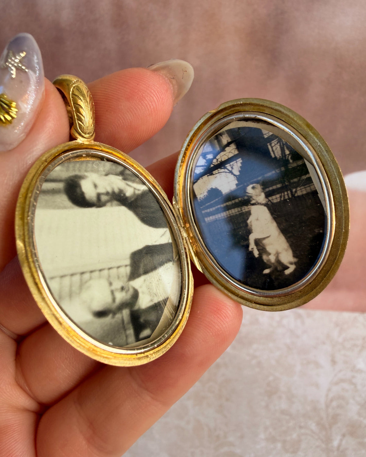Victorian 18k Yellow Gold Floral Engraved Filigree Large Locket Pendant