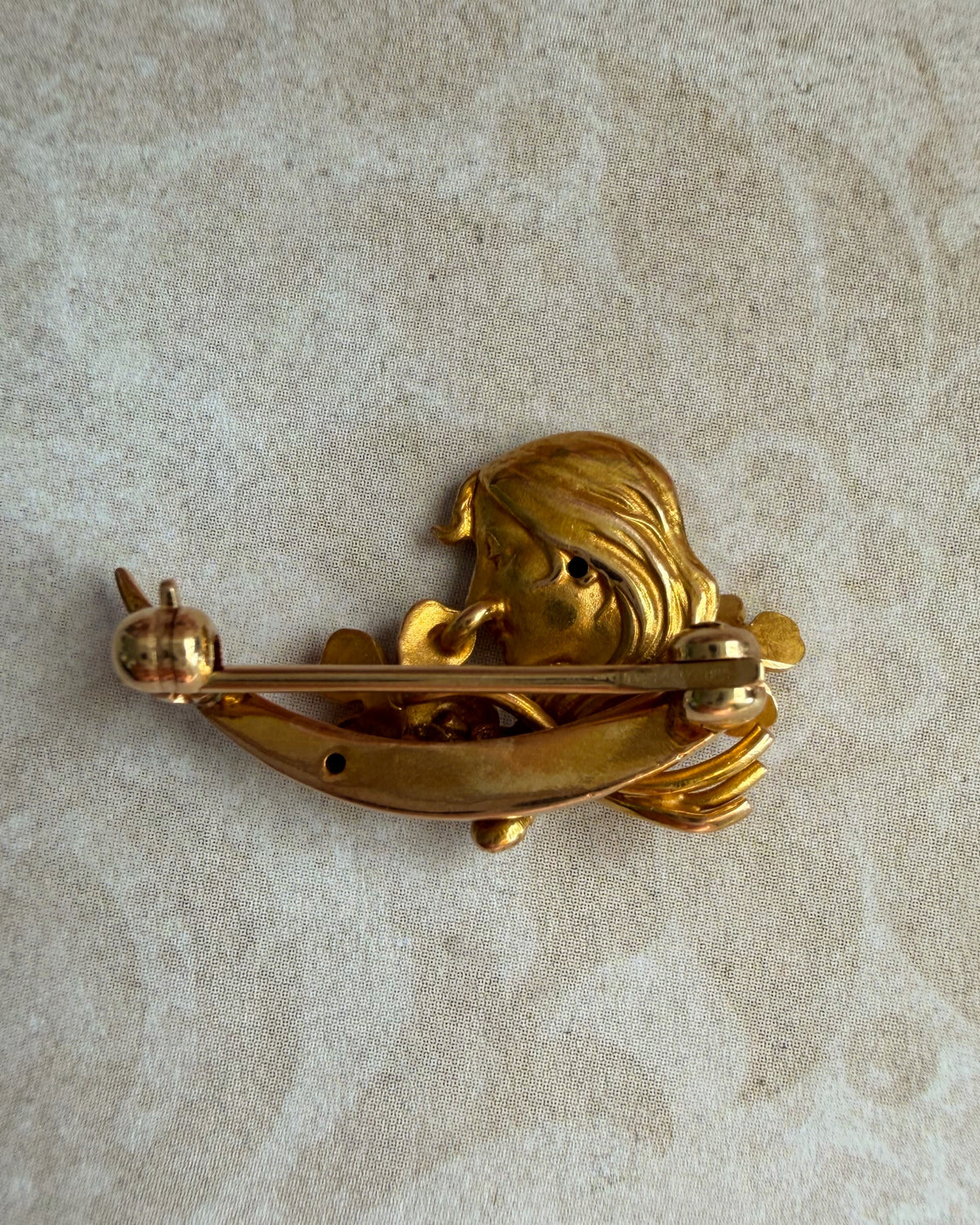 Art Nouveau 14k Yellow Gold, Diamond, and Ruby Clover Goddess Crescent Moon Pin