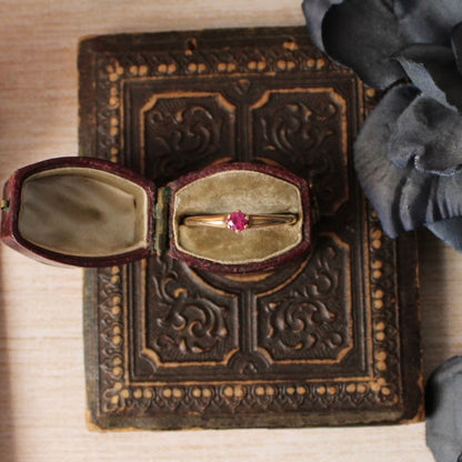 Retro 14k Yellow Gold and Ruby Solitaire Ring