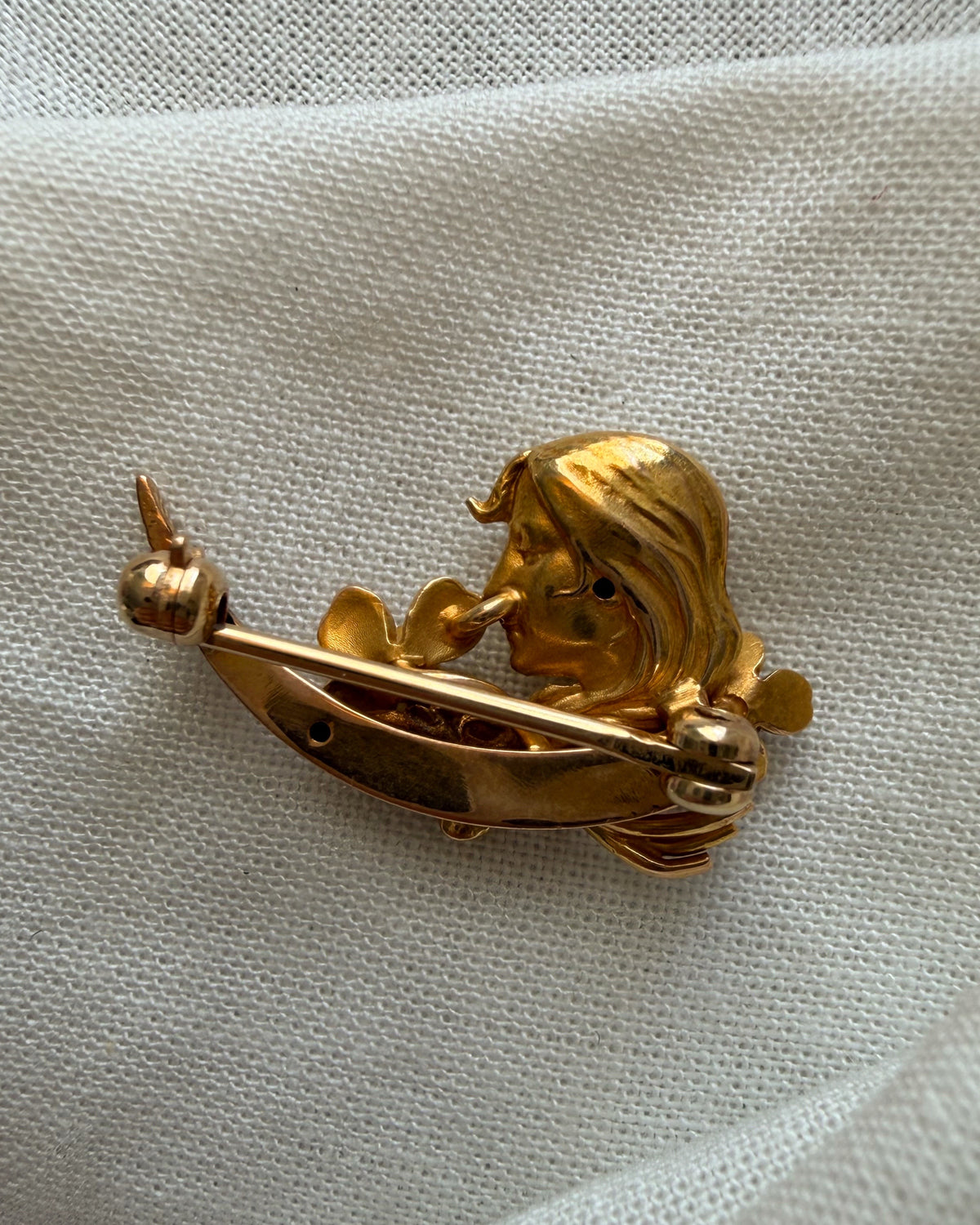 Art Nouveau 14k Yellow Gold, Diamond, and Ruby Clover Goddess Crescent Moon Pin