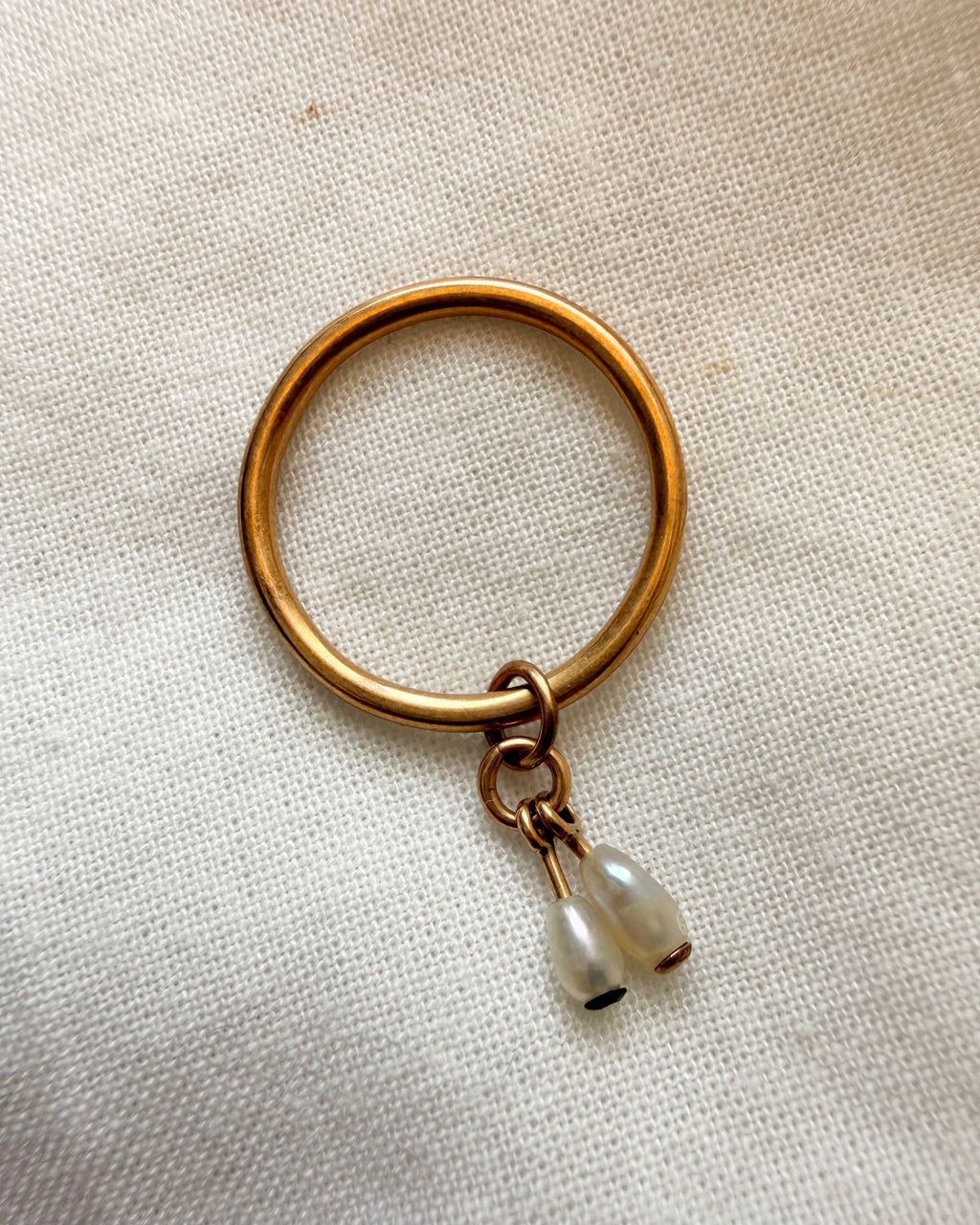 Vintage 14k Yellow Gold and Pearl Charm Dangle Ring