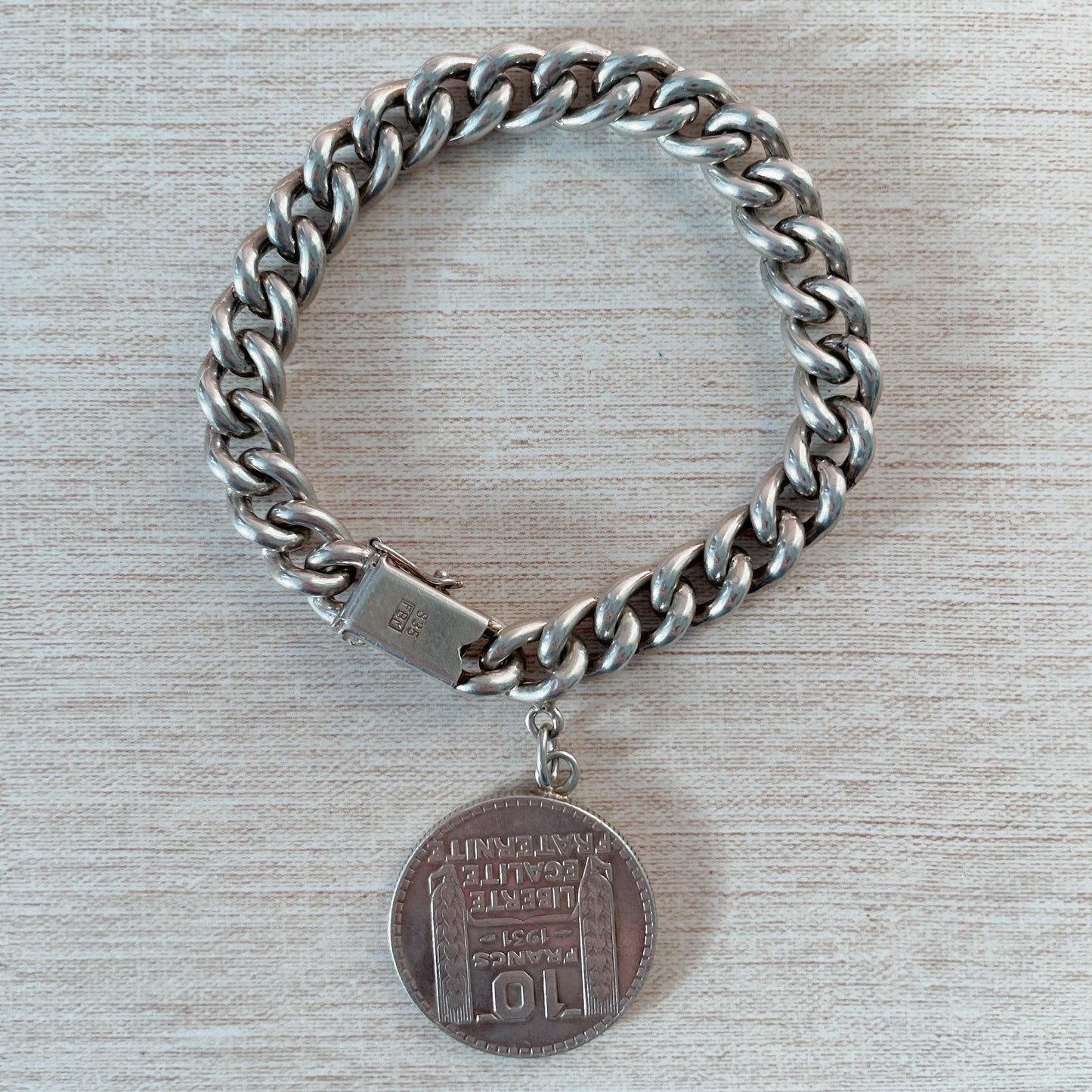 Art Deco Friedrich Binder Mainz Silver Charm Bracelet with French Turin 1931 10 Francs Silver Coin