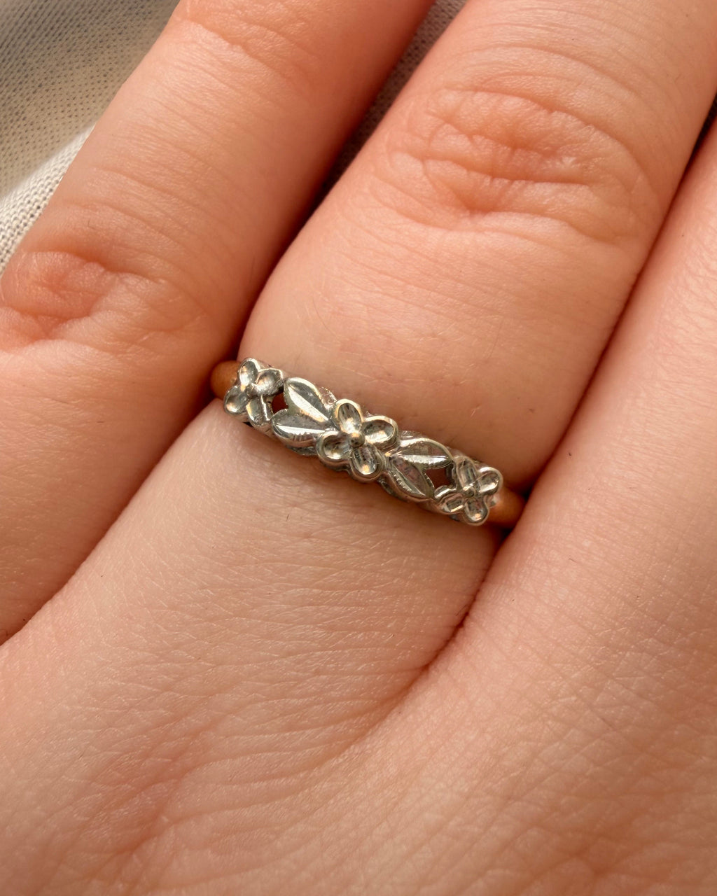 Retro Crescent 14k Two-Tone Gold Floral Band