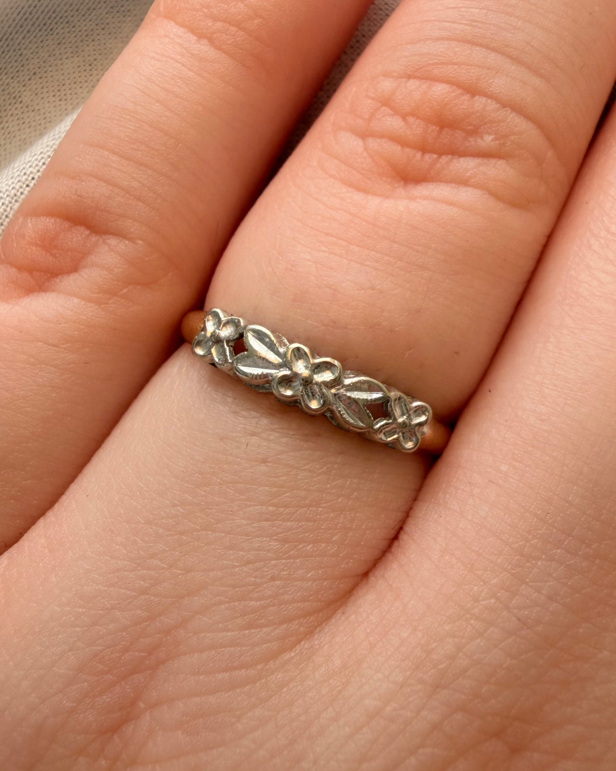 Retro Crescent 14k Two-Tone Gold Floral Band