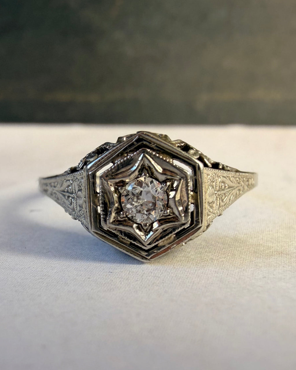 Art Deco 18k White Gold and Old European Cut Diamond Filigree Ring