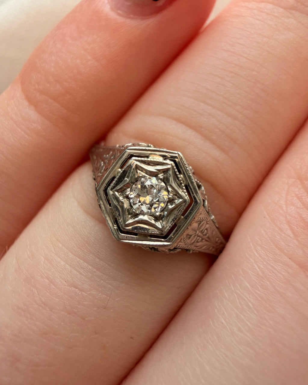 Art Deco 18k White Gold and Old European Cut Diamond Filigree Ring