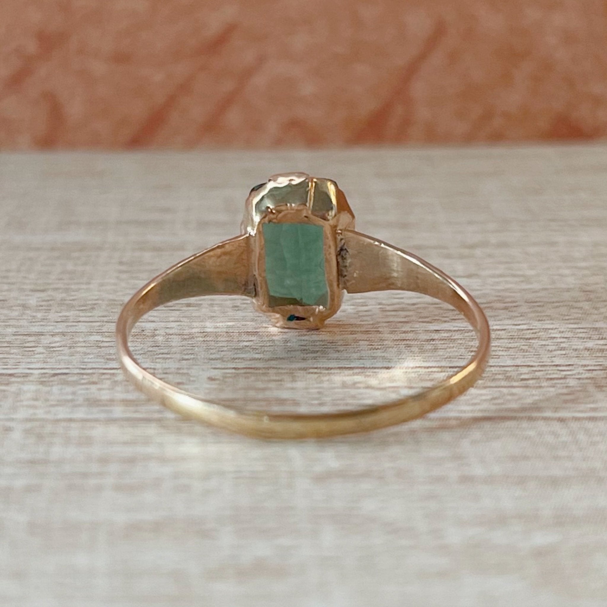 Art Deco 10k Rose Gold and Green Tourmaline Ring - Clover Collective Antiques