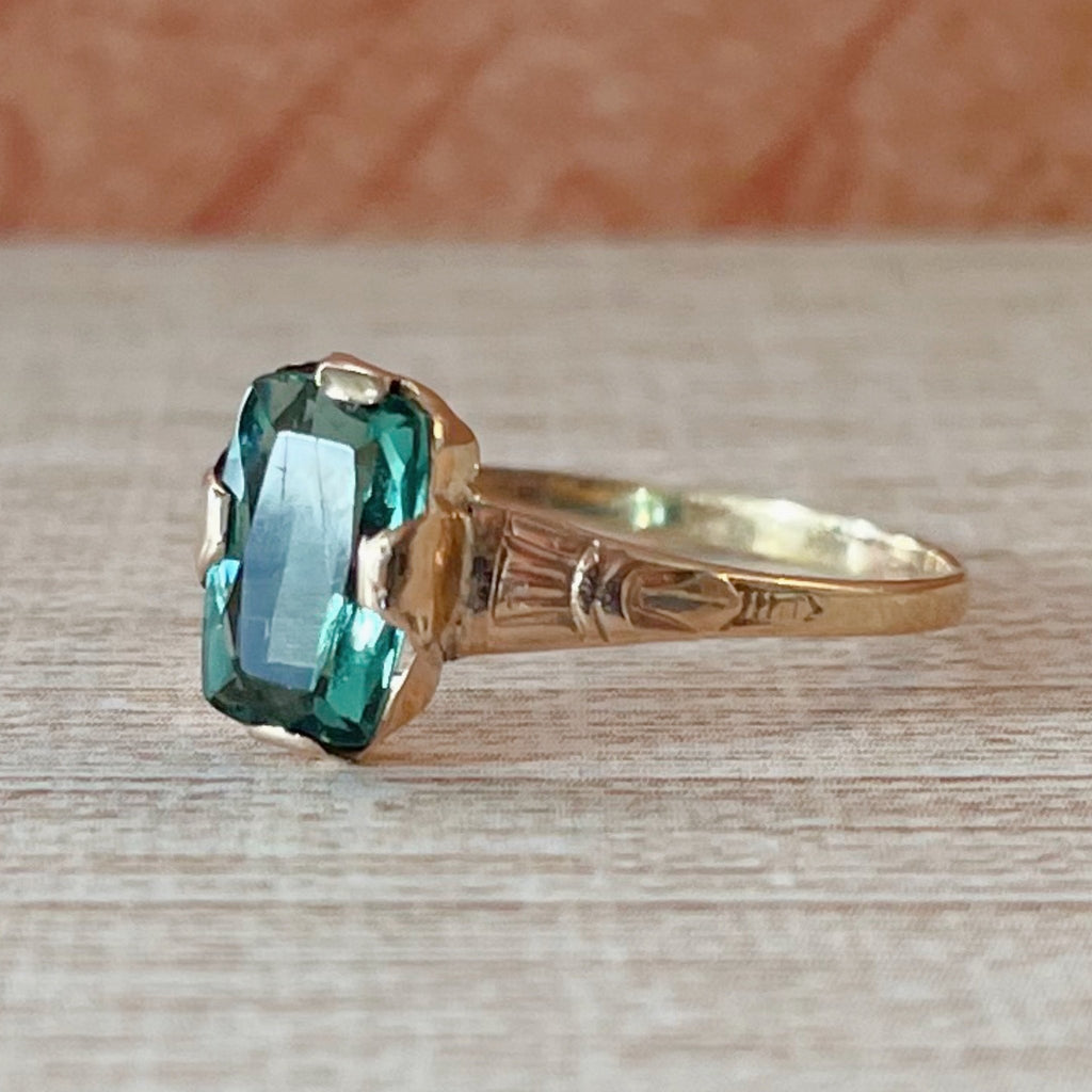 Art Deco 10k Rose Gold and Green Tourmaline Ring - Clover Collective Antiques