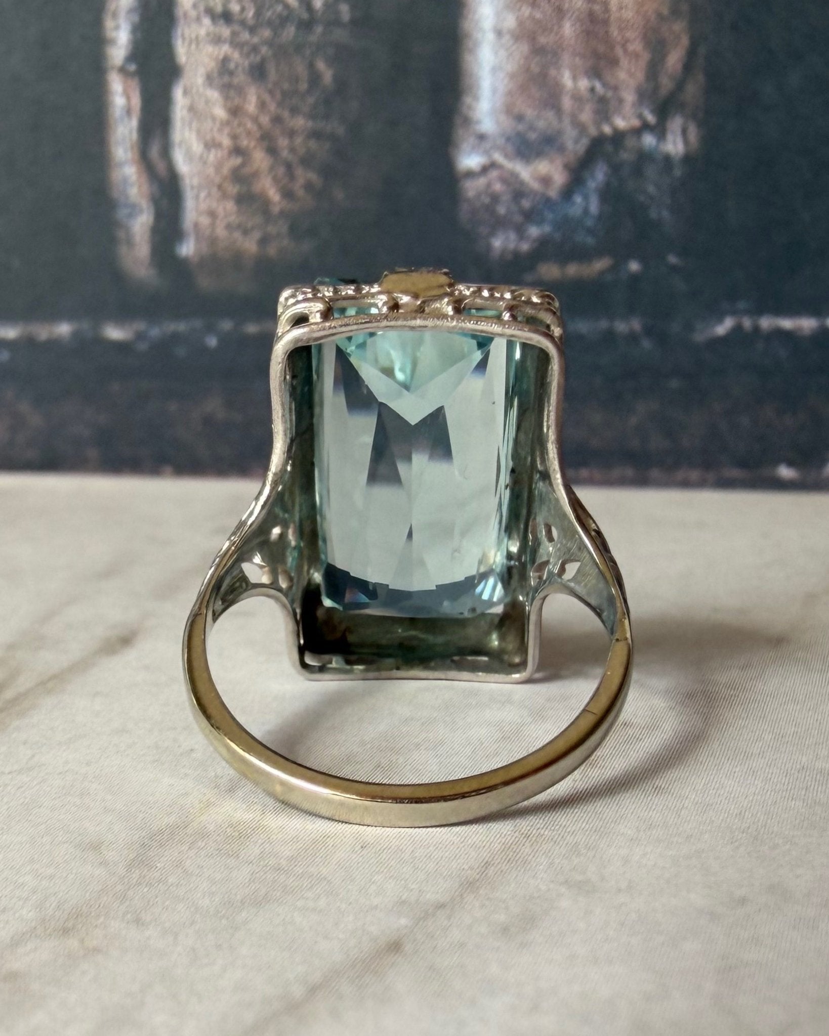 Art Deco 11.00 Carat Aquamarine and 14k White Gold Filigree Ring - Clover Collective Antiques