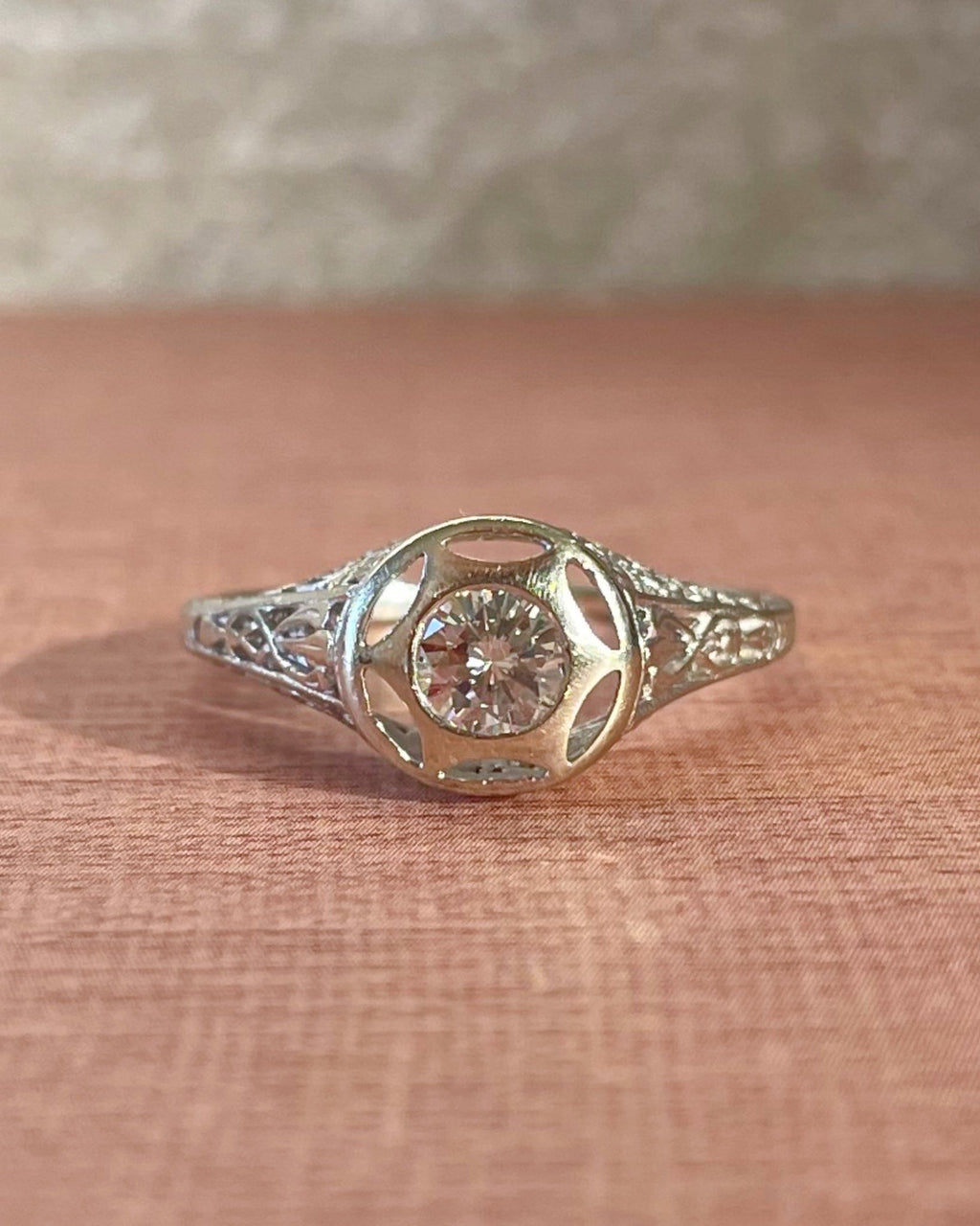 Art Deco Dreicer & Co. 14k White Gold and Diamond Filigree Ring - Clover Collective Antiques