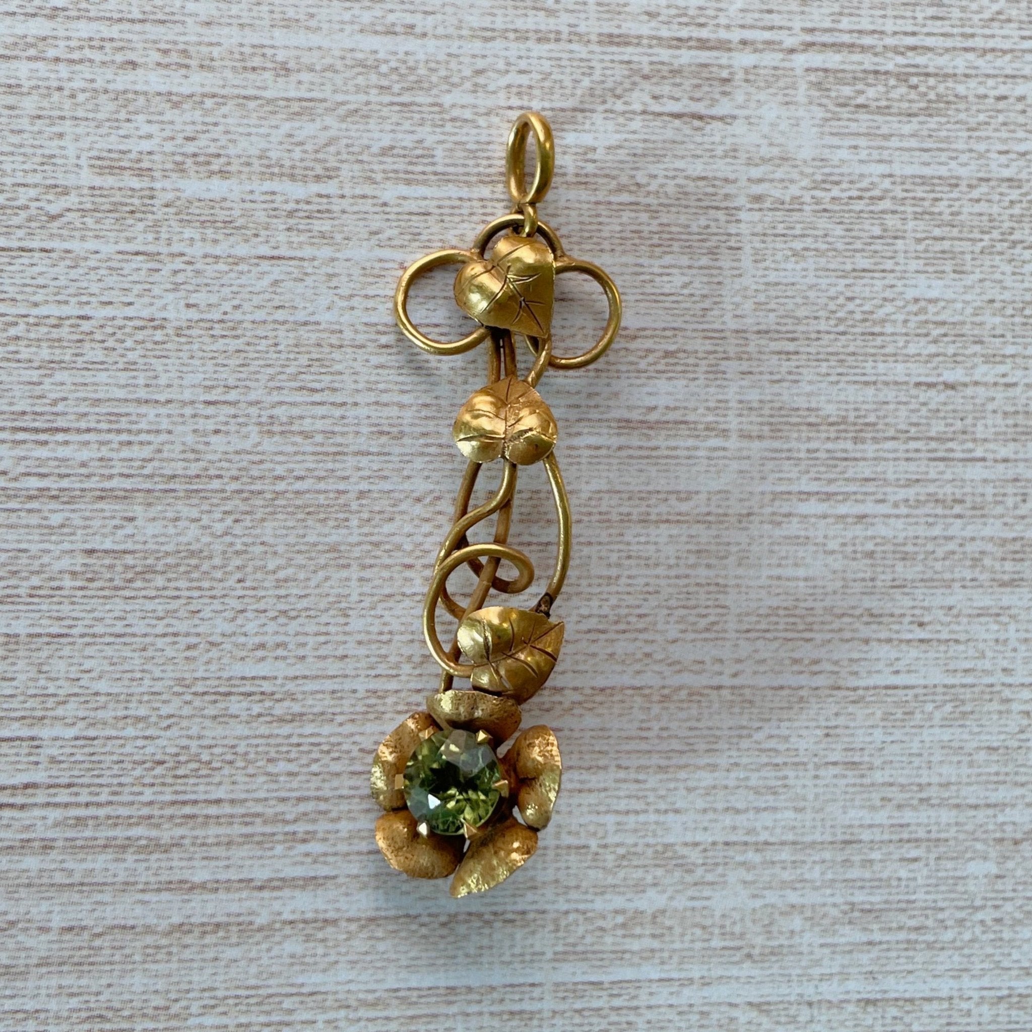 Art Nouveau 14k Yellow Gold and Peridot Flower Pendant - Clover Collective Antiques
