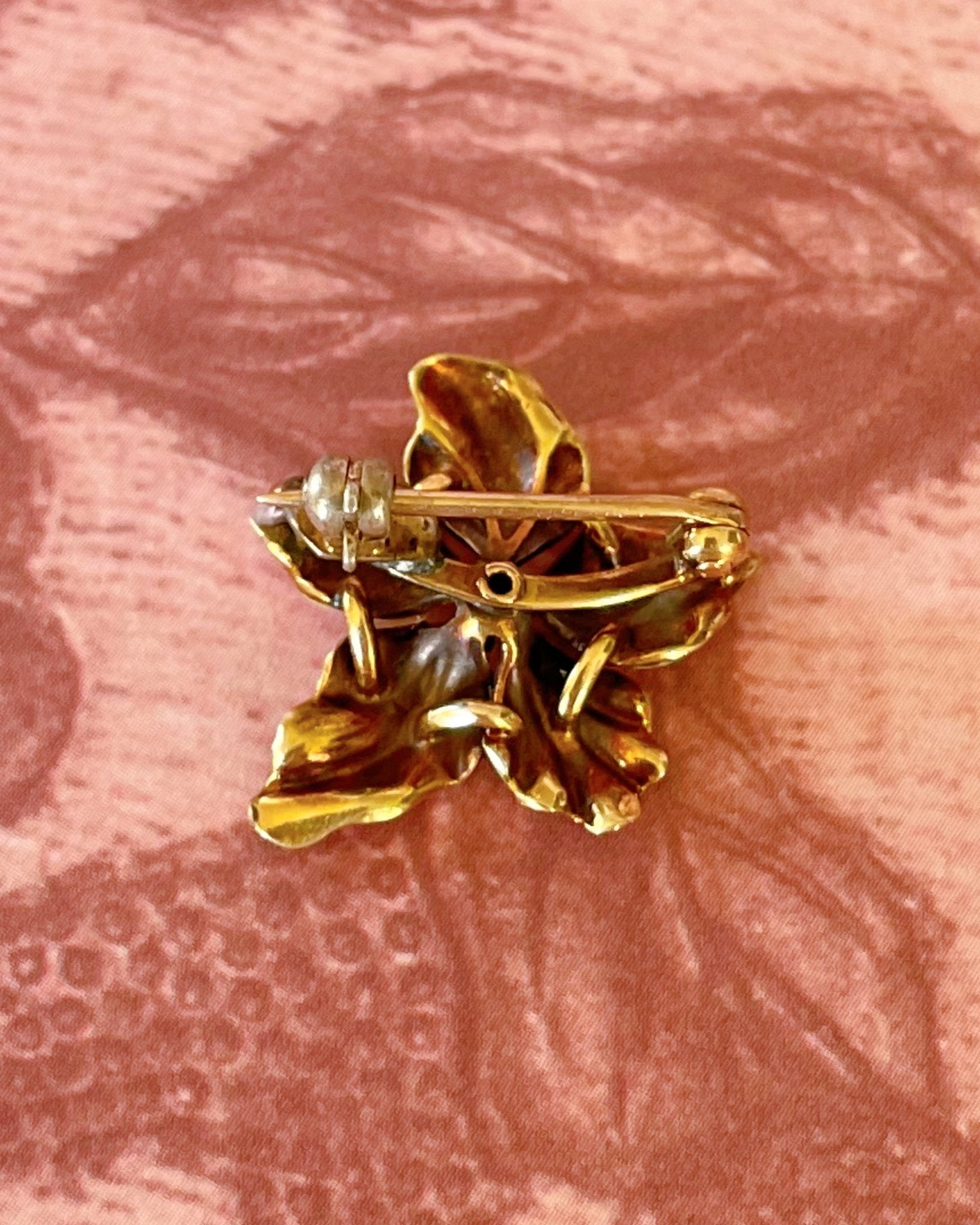 Art Nouveau 14k Yellow Gold, Diamond, and Enamel Flower Pin - Clover Collective Antiques