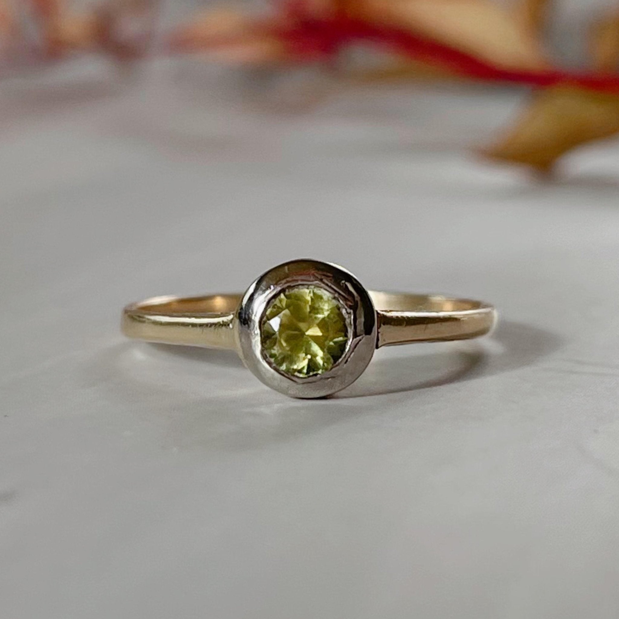 Edwardian 14k Yellow Gold and Peridot Bezel Set Ring - Clover Collective Antiques