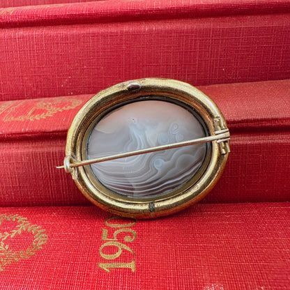 Victorian Gold Plate Banded Agate Bezel Set Brooch