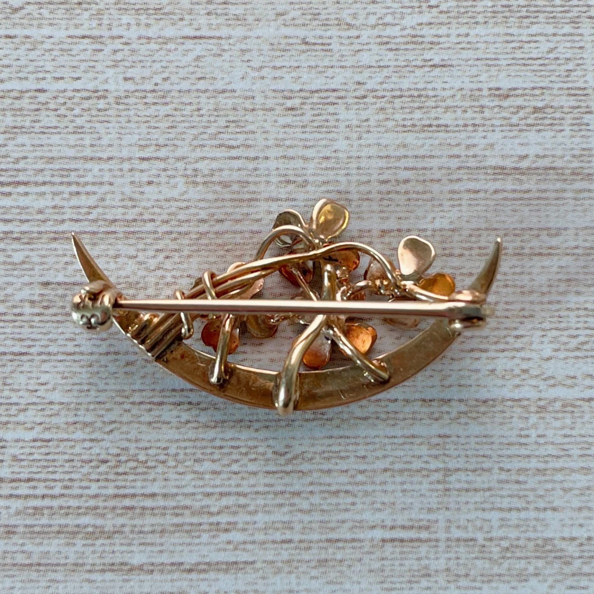 Krementz Art Nouveau 14k Gold Pearl and Enamel Clover Crescent Moon Pendant/Brooch - Clover Collective Antiques
