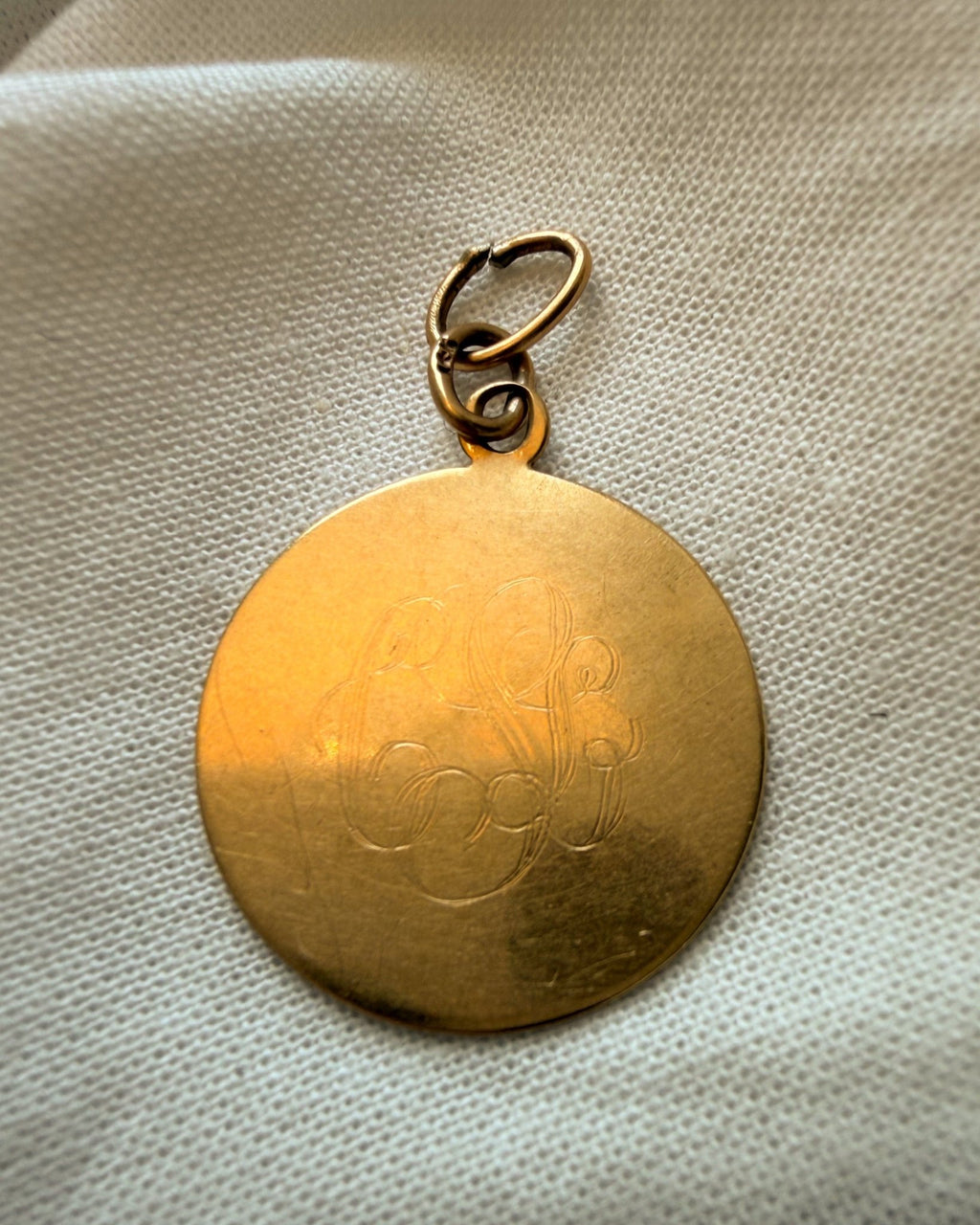 Mid-Century 14k Yellow Gold Circle Medallion Engraved Charm - Clover Collective Antiques