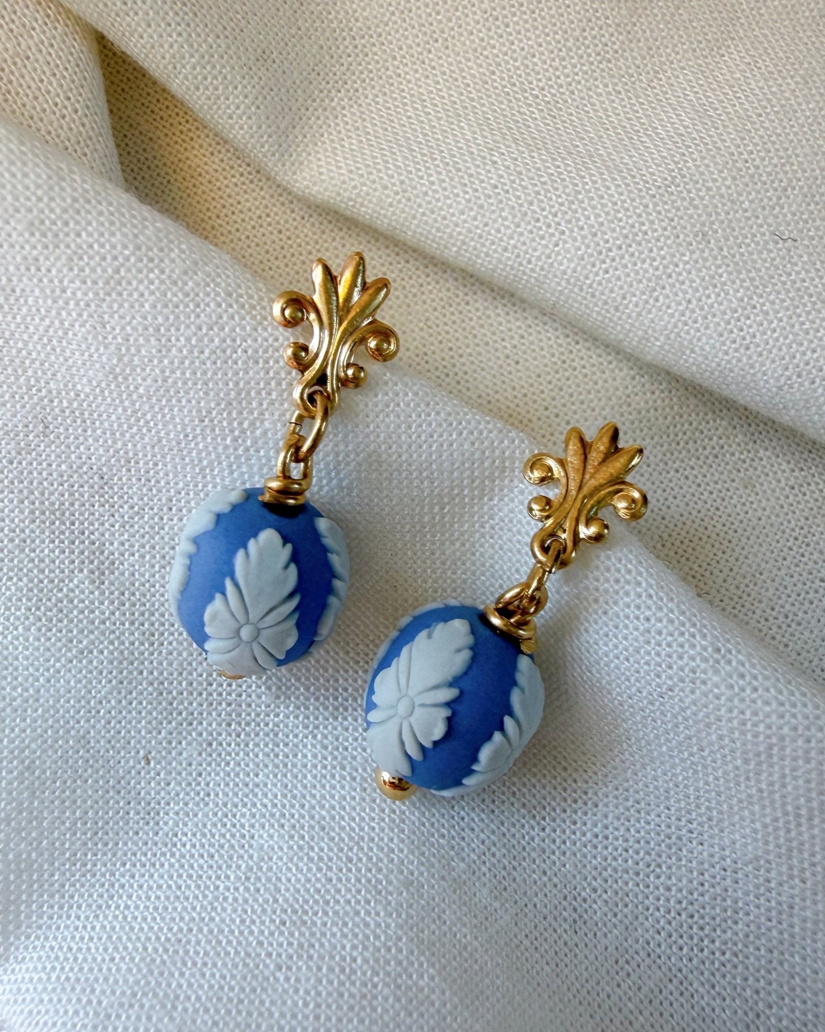 Pair of Vintage 14k Yellow Gold and Wedgewood Jasperware Bead Drop Earrings - Clover Collective Antiques