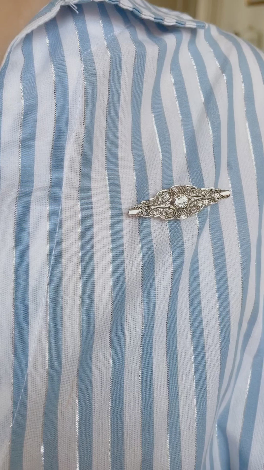 Edwardian Platinum, 14k Yellow Gold, and Diamond Filigree Brooch