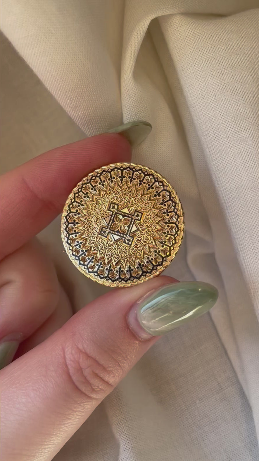 Victorian 18k Yellow Gold and Black Enamel Circle Pendant Brooch