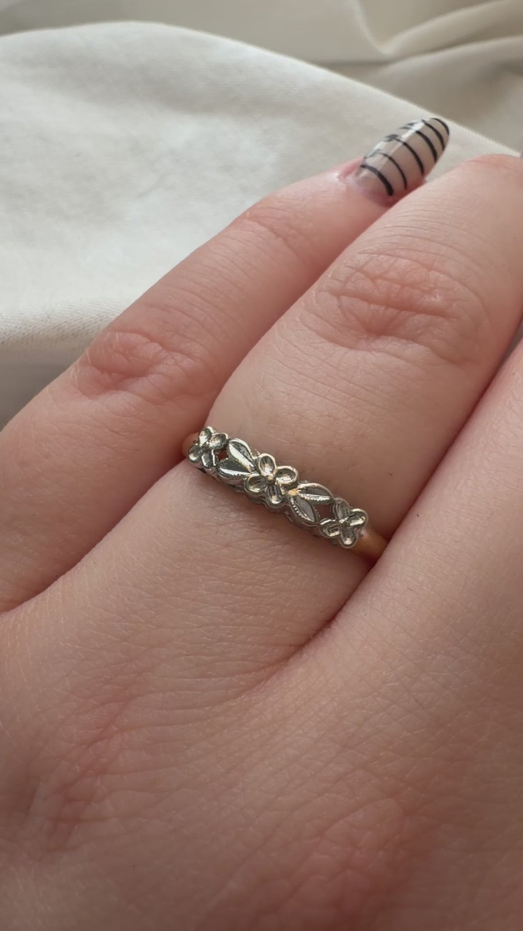 Retro Crescent 14k Two-Tone Gold Floral Band