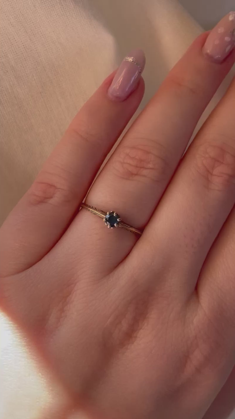 Edwardian 14k Yellow Gold and Sapphire Solitaire Ring