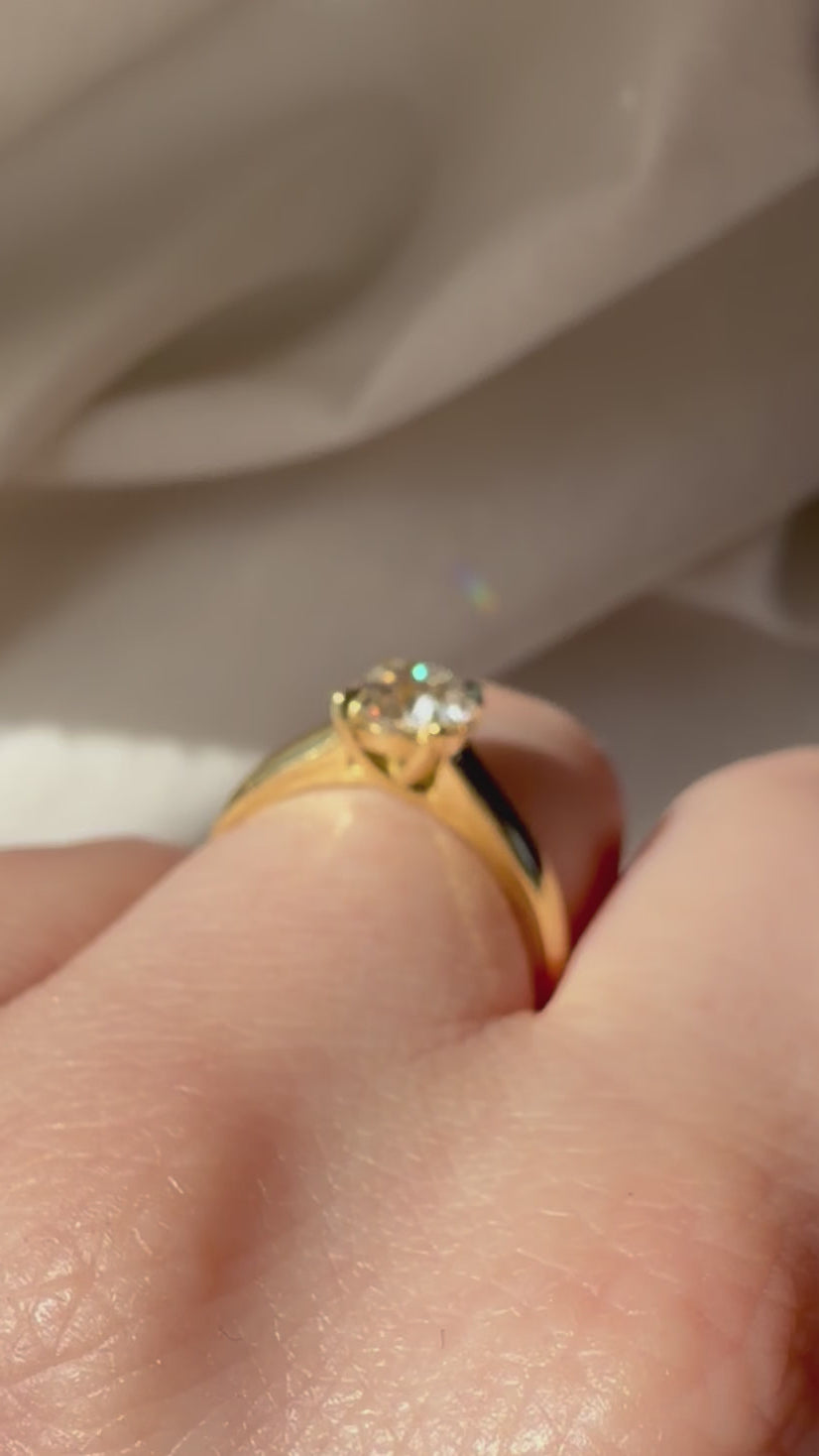 18k Yellow Gold 0.90 Carat Old European Cut Solitaire Ring