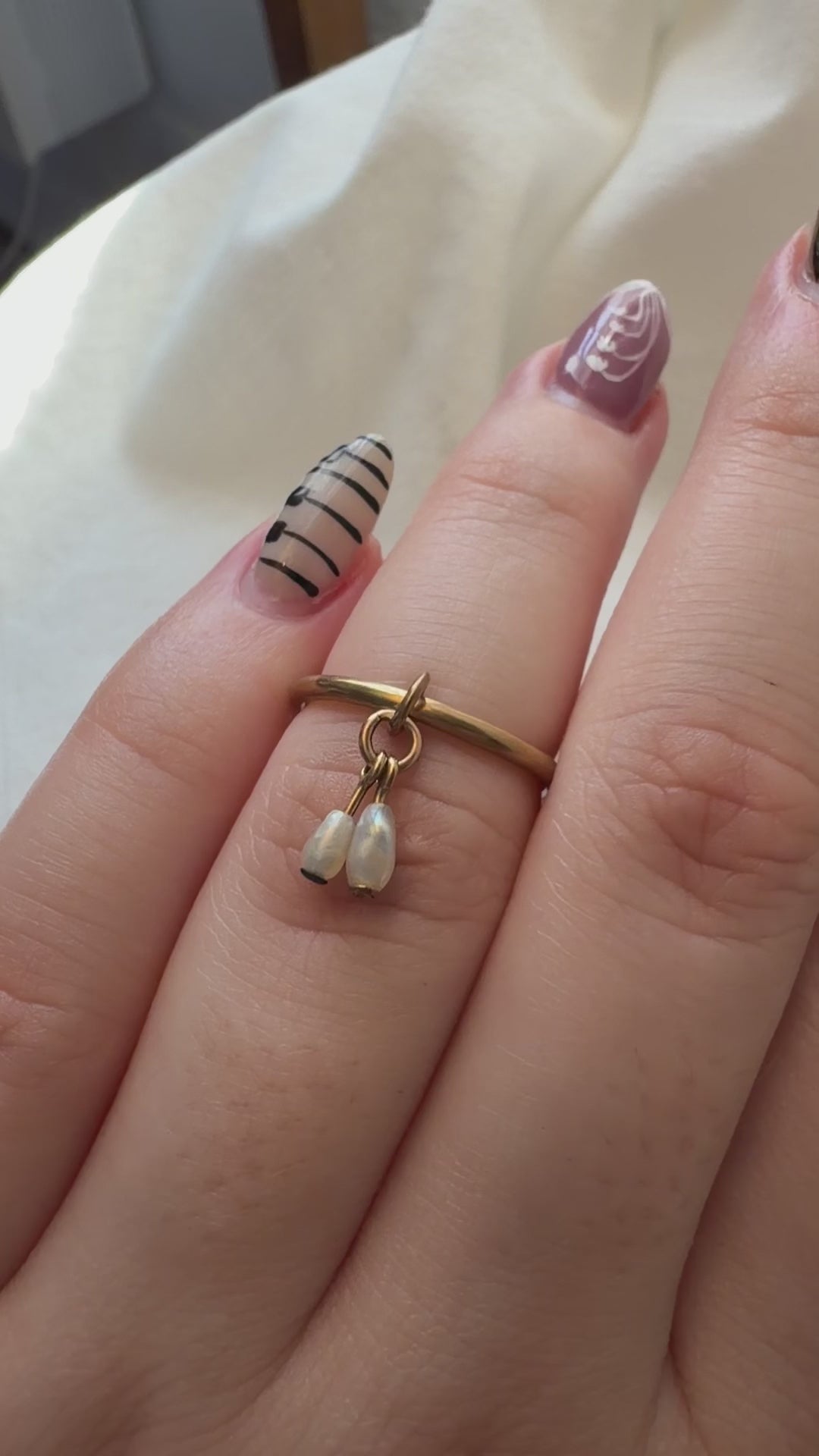Vintage 14k Yellow Gold and Pearl Charm Dangle Ring
