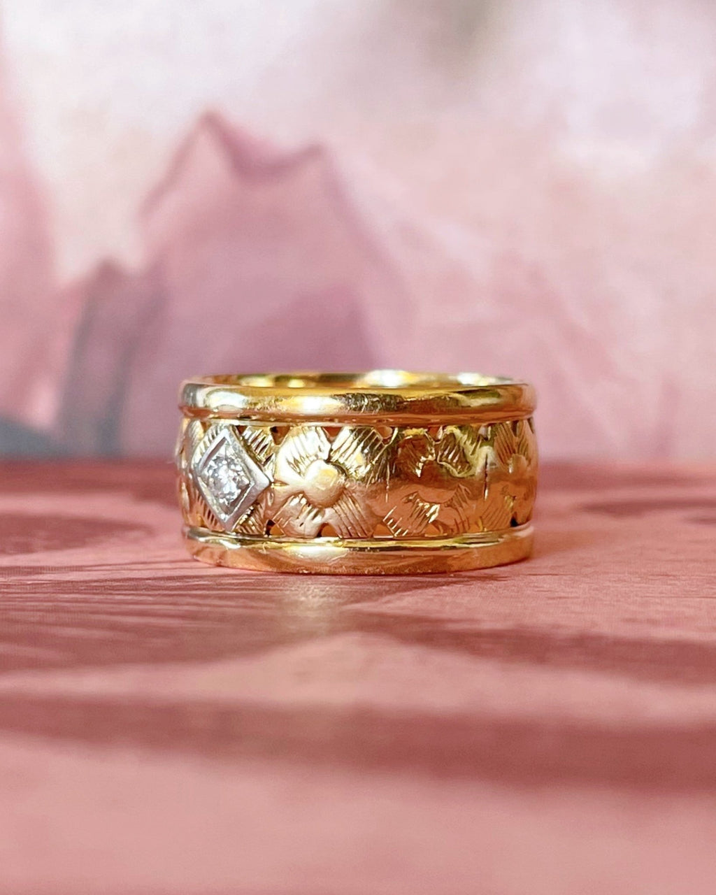 Retro 14k Yellow Gold and Diamond Floral Cigar Band - Clover Collective Antiques
