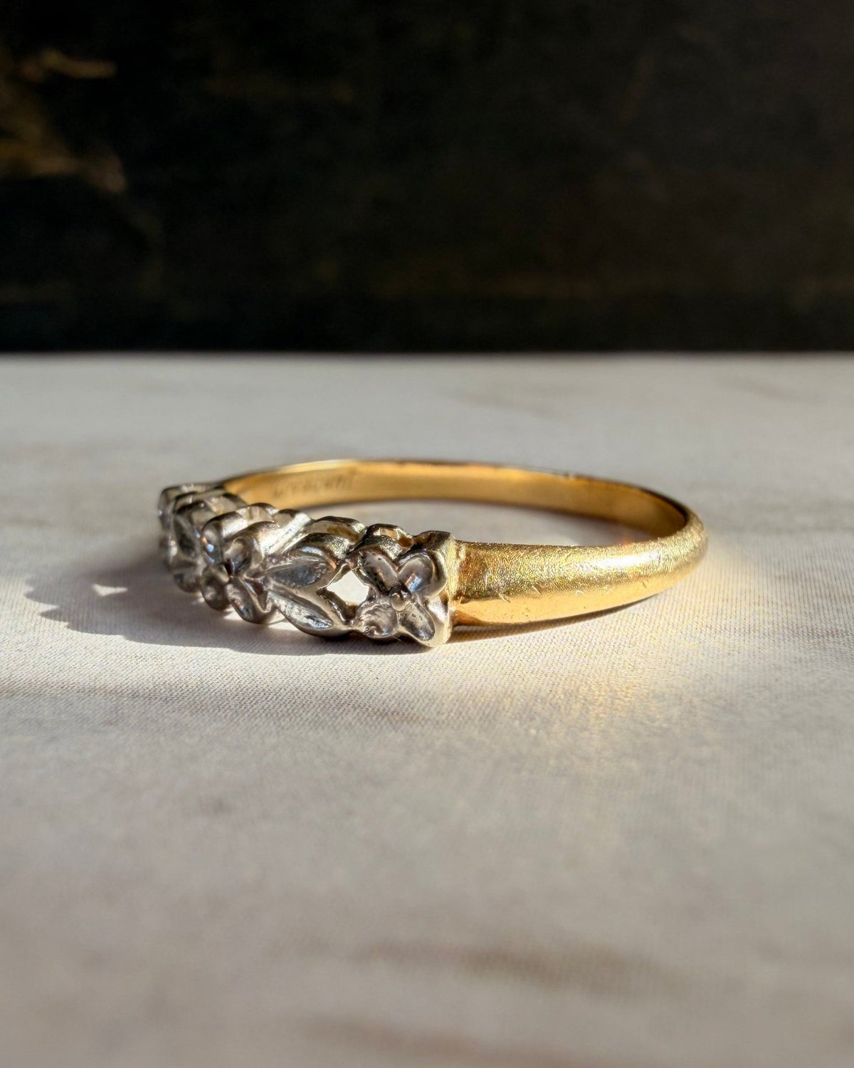Retro Crescent 14k Two-Tone Gold Floral Band - Clover Collective Antiques