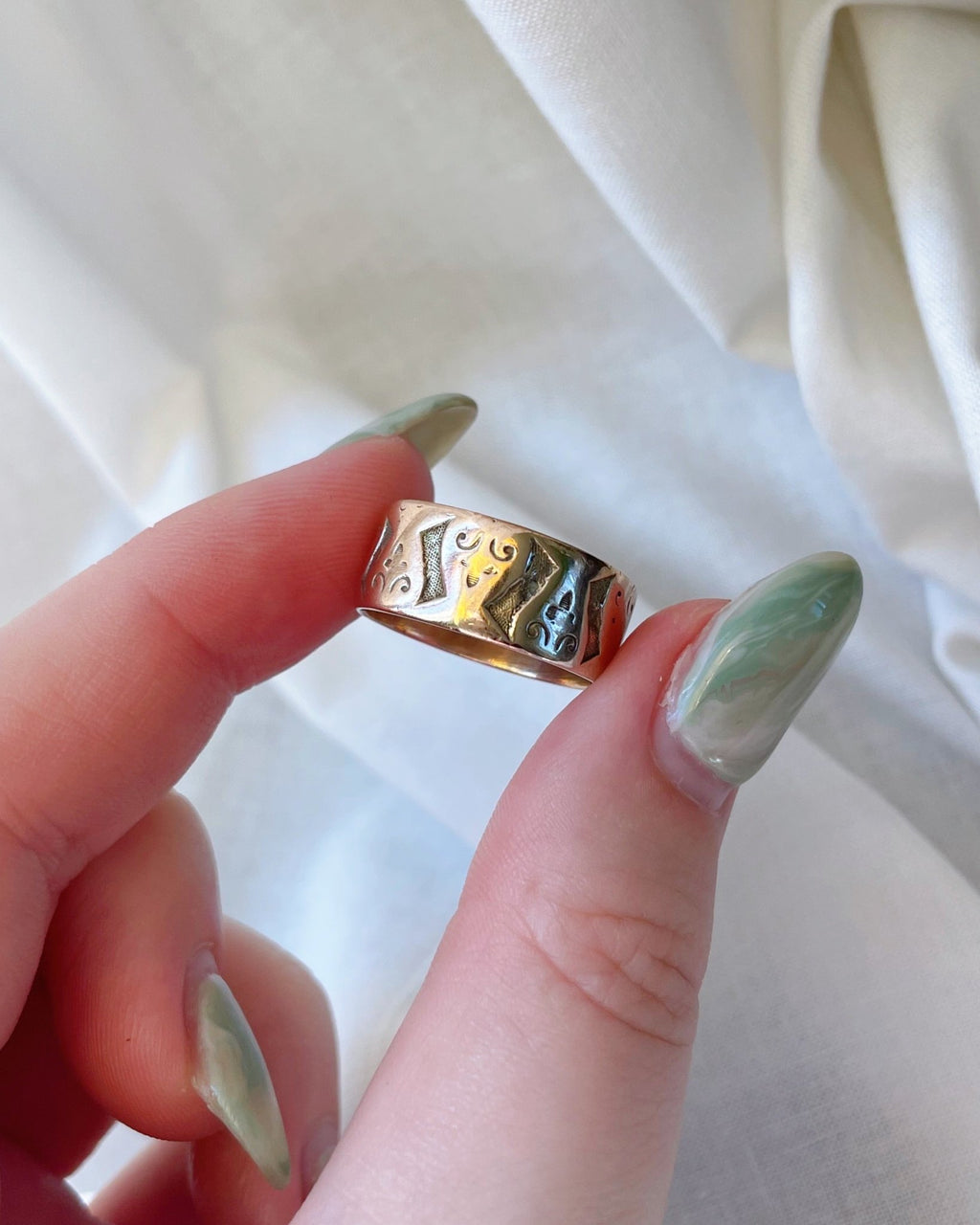 Victorian 10k Rose Gold Engraved Cigar Band - Clover Collective Antiques