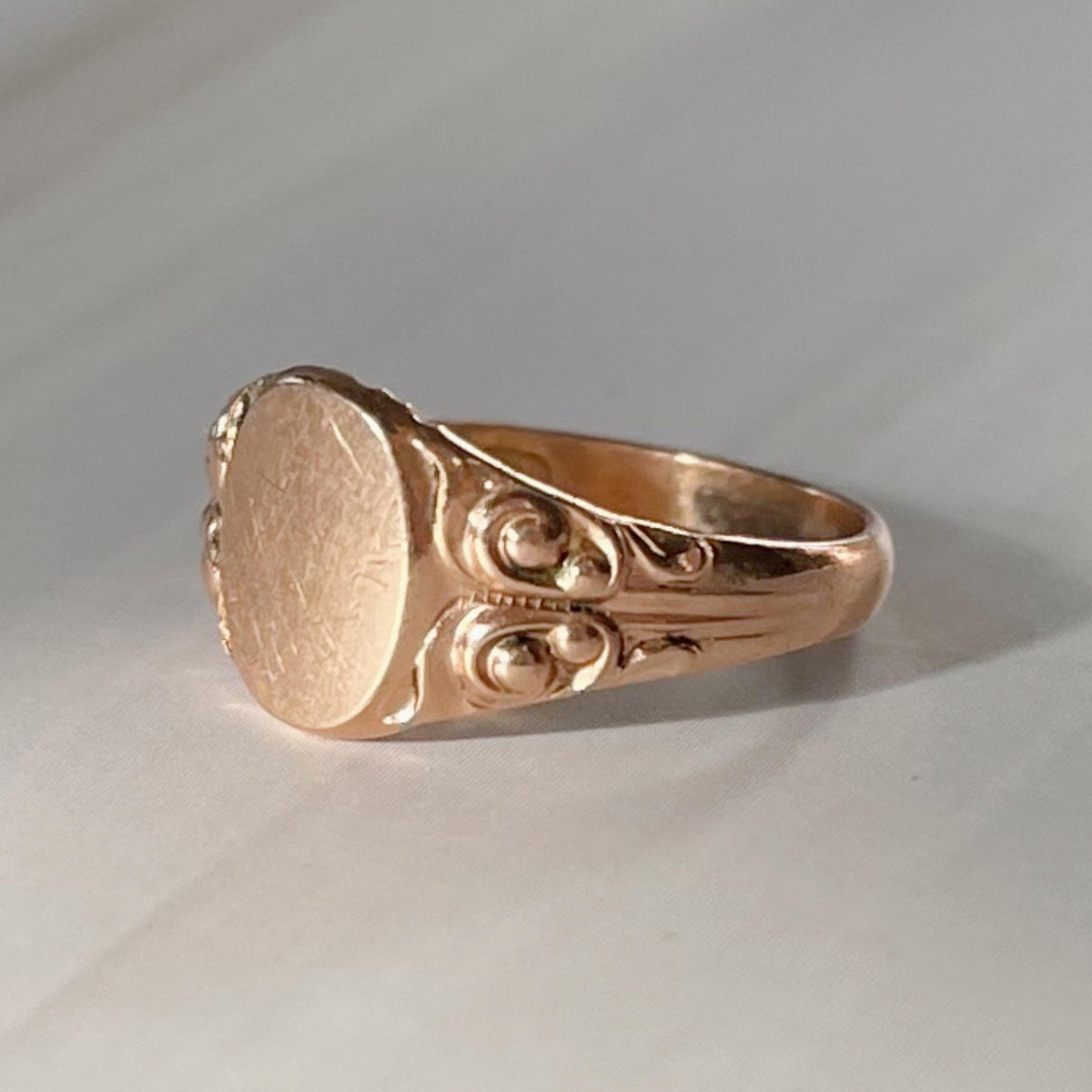 Victorian 10k Rose Gold Signet Baby Midi Ring - Clover Collective Antiques