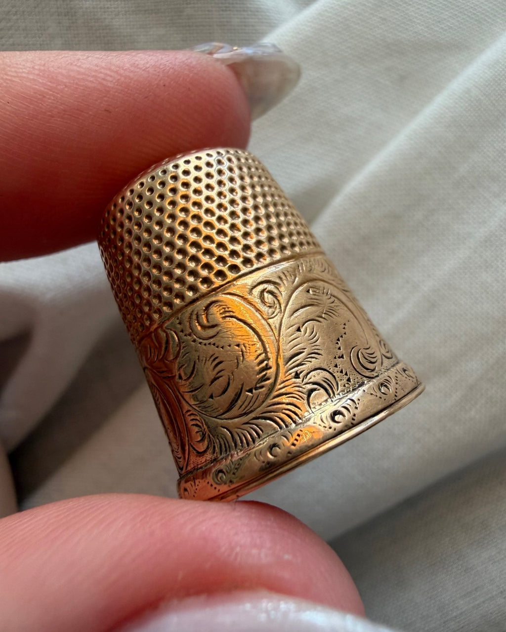Victorian 12k Yellow Gold Engraved Thimble - Clover Collective Antiques