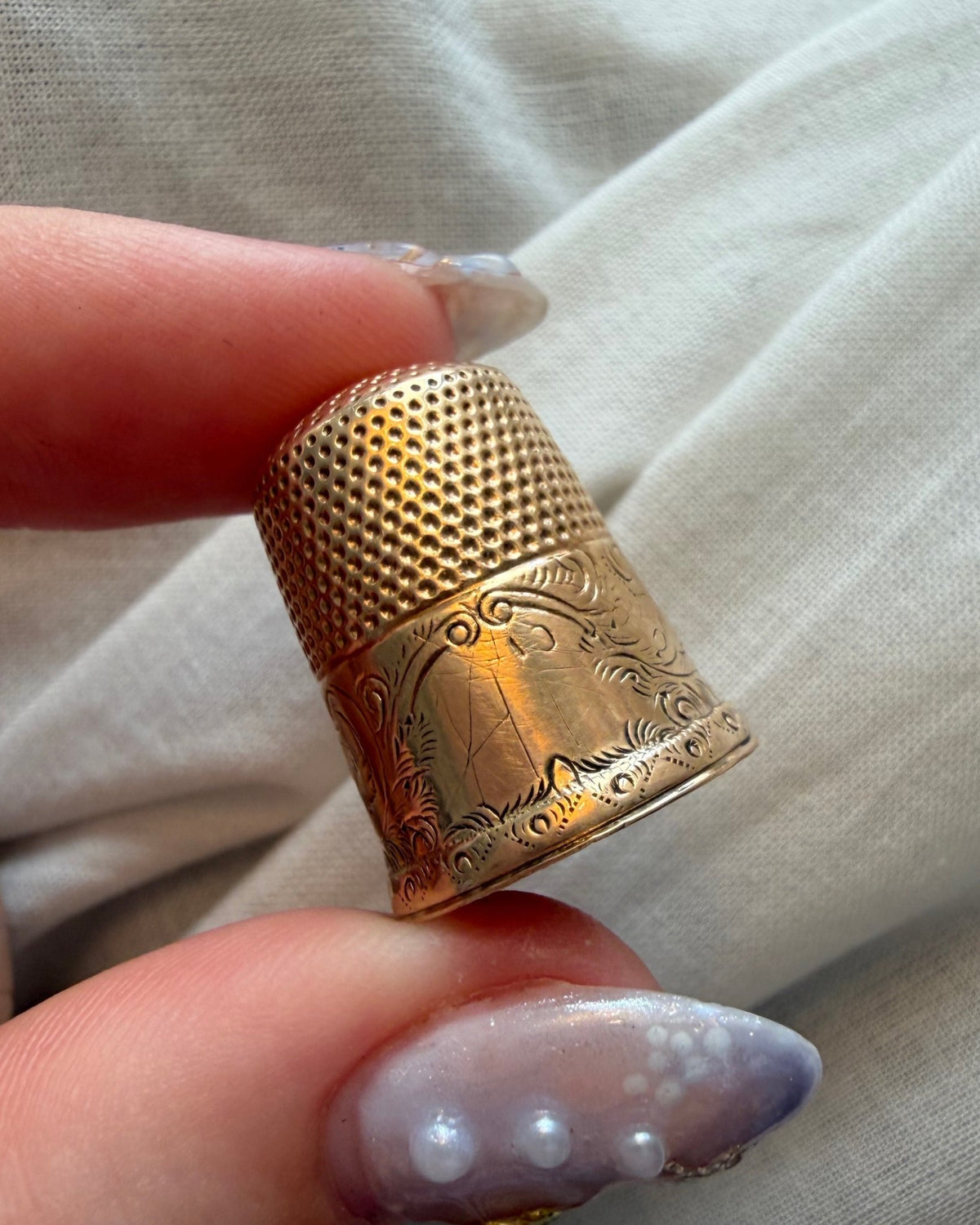 Victorian 12k Yellow Gold Engraved Thimble - Clover Collective Antiques