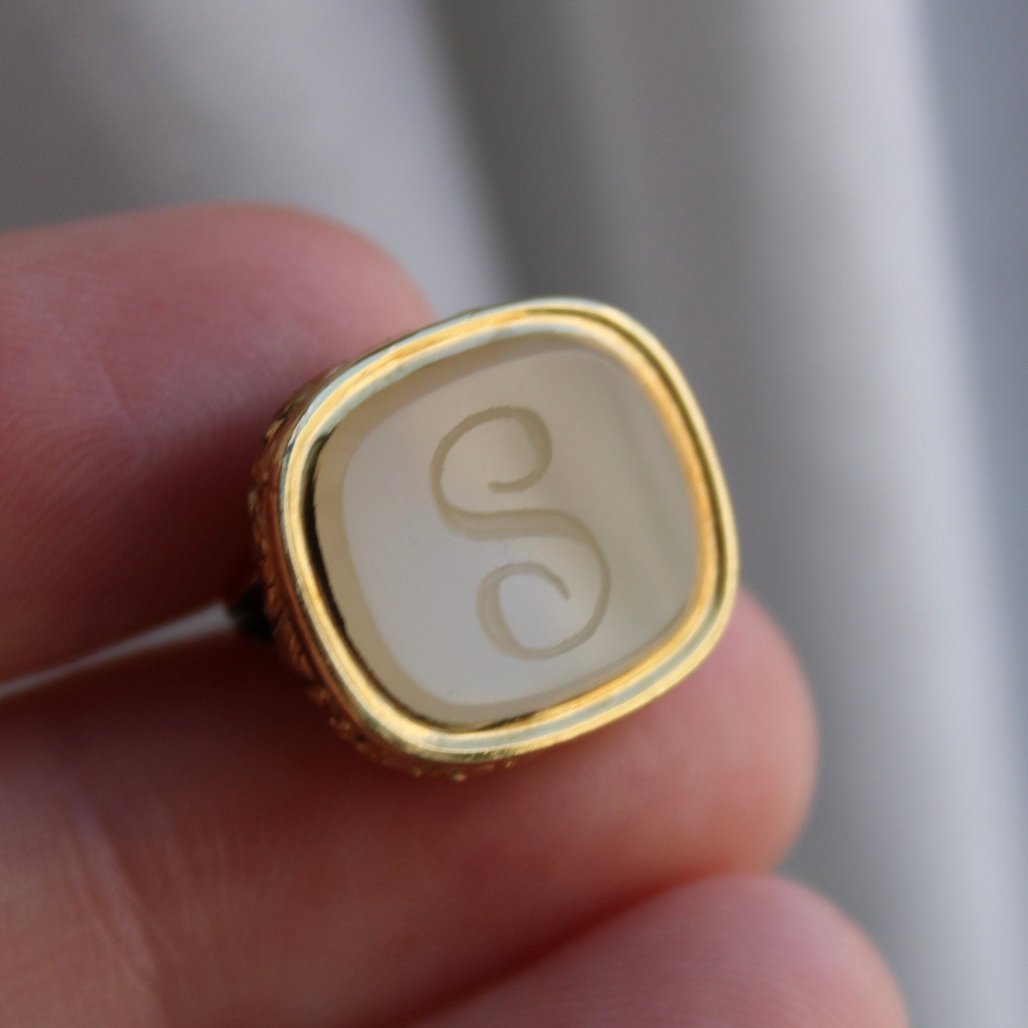 Victorian 14k Yellow Gold and Intaglio White Agate Fob Pendant - Clover Collective Antiques