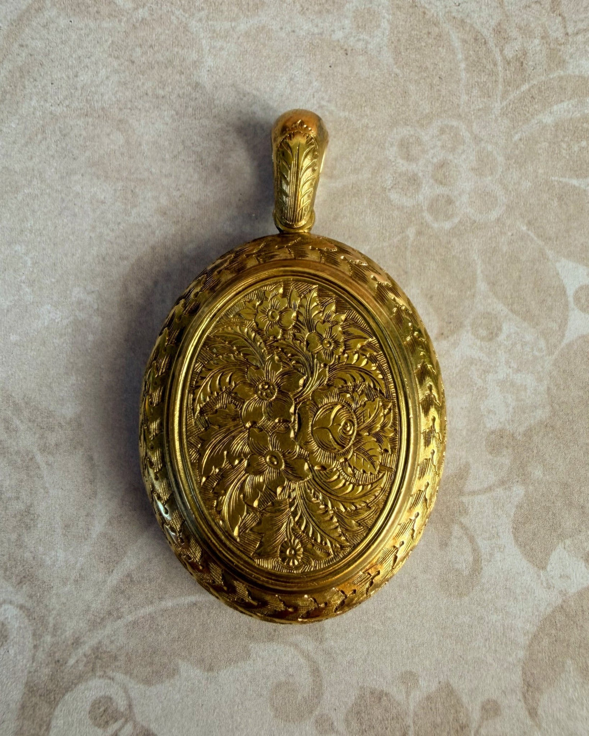Victorian 18k Yellow Gold Floral Engraved Filigree Large Locket Pendant - Clover Collective Antiques