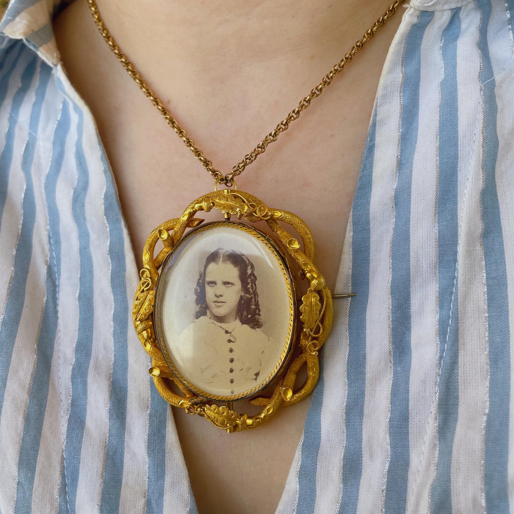 Victorian 18k Yellow Gold Mourning Reversible Swivel Photo Brooch/Pendant - Clover Collective Antiques