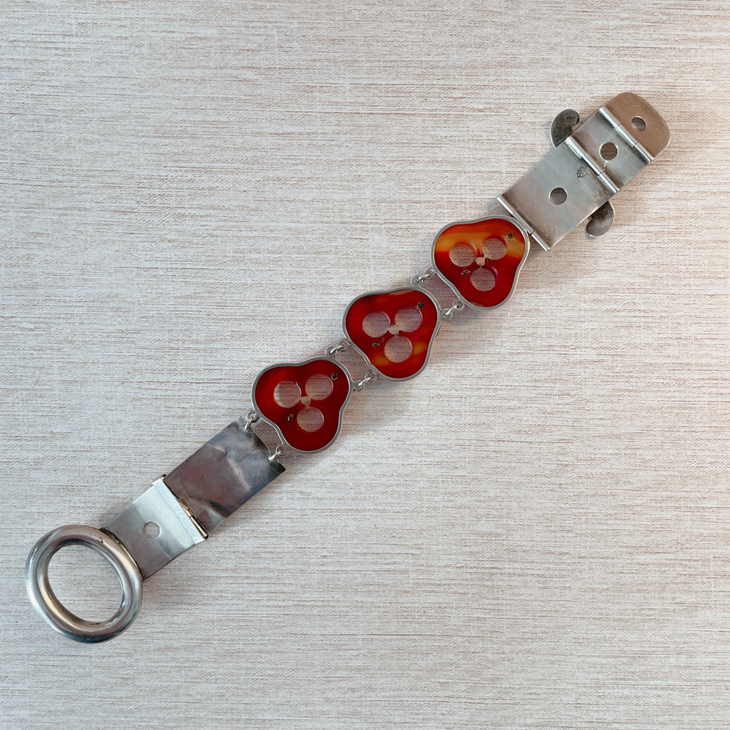 Victorian Scottish Carnelian Agate and Etched Sterling Silver Belt Buckle Bracelet - Clover Collective Antiques