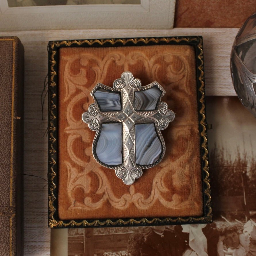 Victorian Scottish Montrose Agate and Etched Sterling Silver Cross Brooch - Clover Collective Antiques