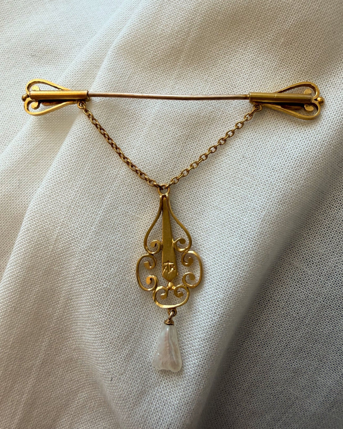 Vintage 14k Bloomed Yellow Gold and Seed Pearl Dangle Brooch - Clover Collective Antiques