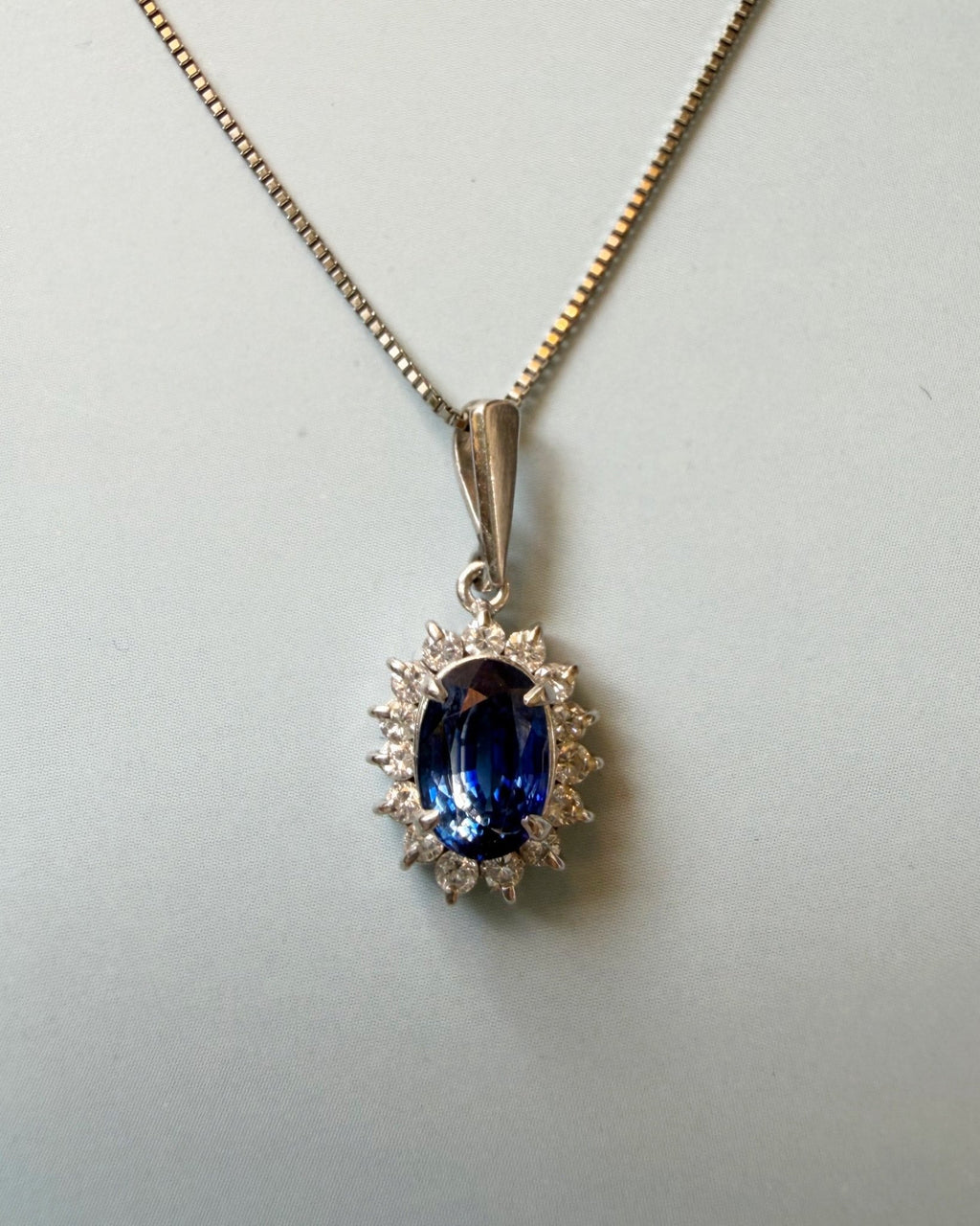 Vintage Platinum and 1.34 Carat Sapphire Cluster Box Chain Pendant Necklace - Clover Collective Antiques