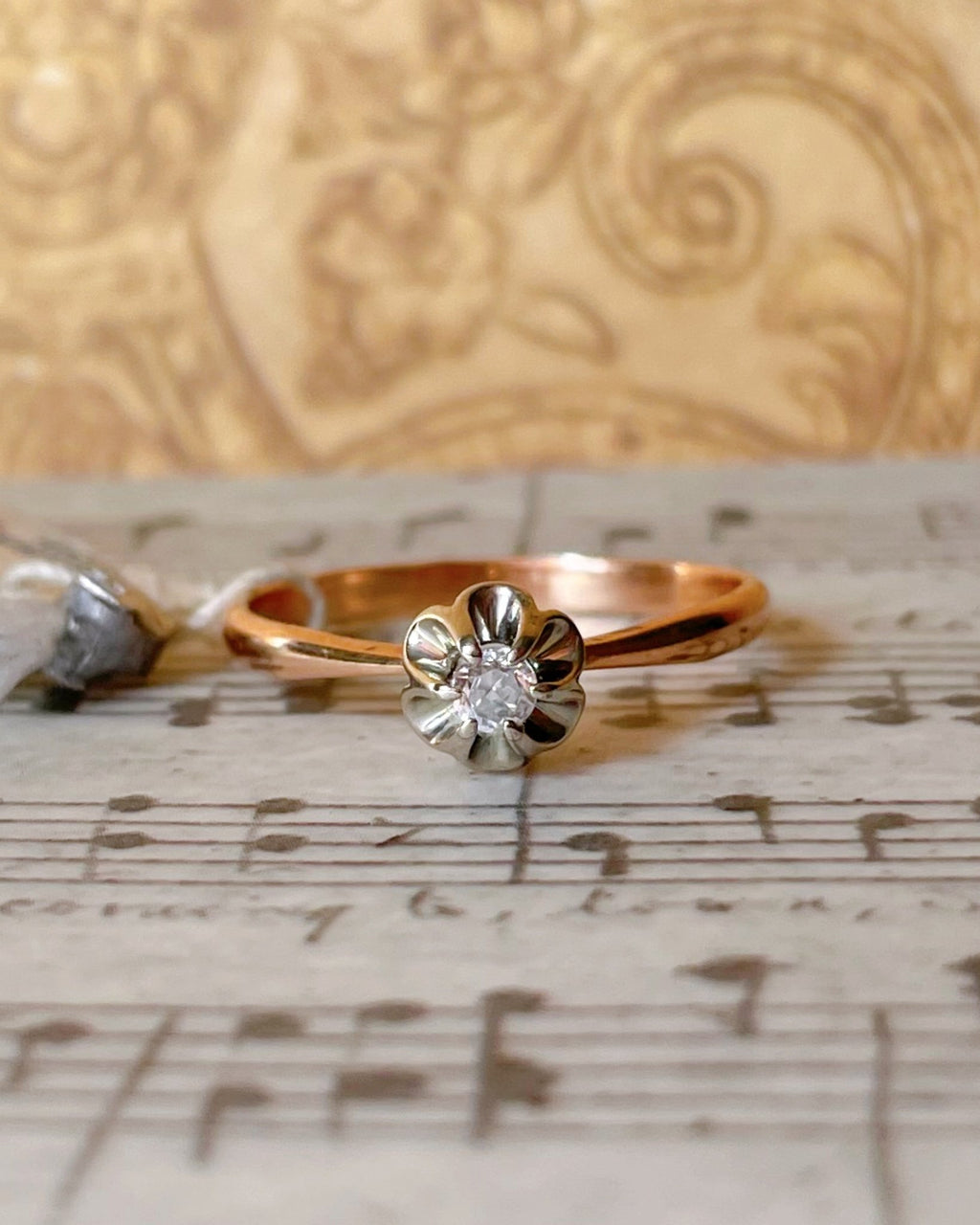 Vintage Soviet Kiev Jewelry Company 14k Two - Tone Gold and Cubic Zirconia Buttercup Deadstock Ring - Clover Collective Antiques